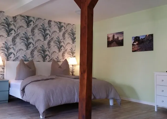 Alt Naumburg * 萨勒河畔瑙姆堡